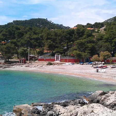 Appartement By The Sea Milna, Hvar - 12244 *