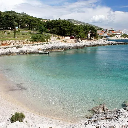 Apartments By The Sea Milna, Hvar - 12244 Apartment *