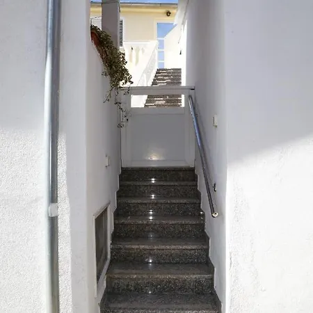 Apartments By The Sea Milna, Hvar - 12244 Apartment Milna (Hvar)
