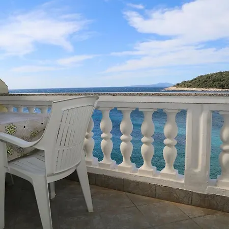 Apartments By The Sea Milna, Hvar - 12244 Apartment *