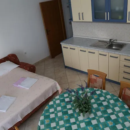 Apartments By The Sea Milna, Hvar - 12244 Apartment